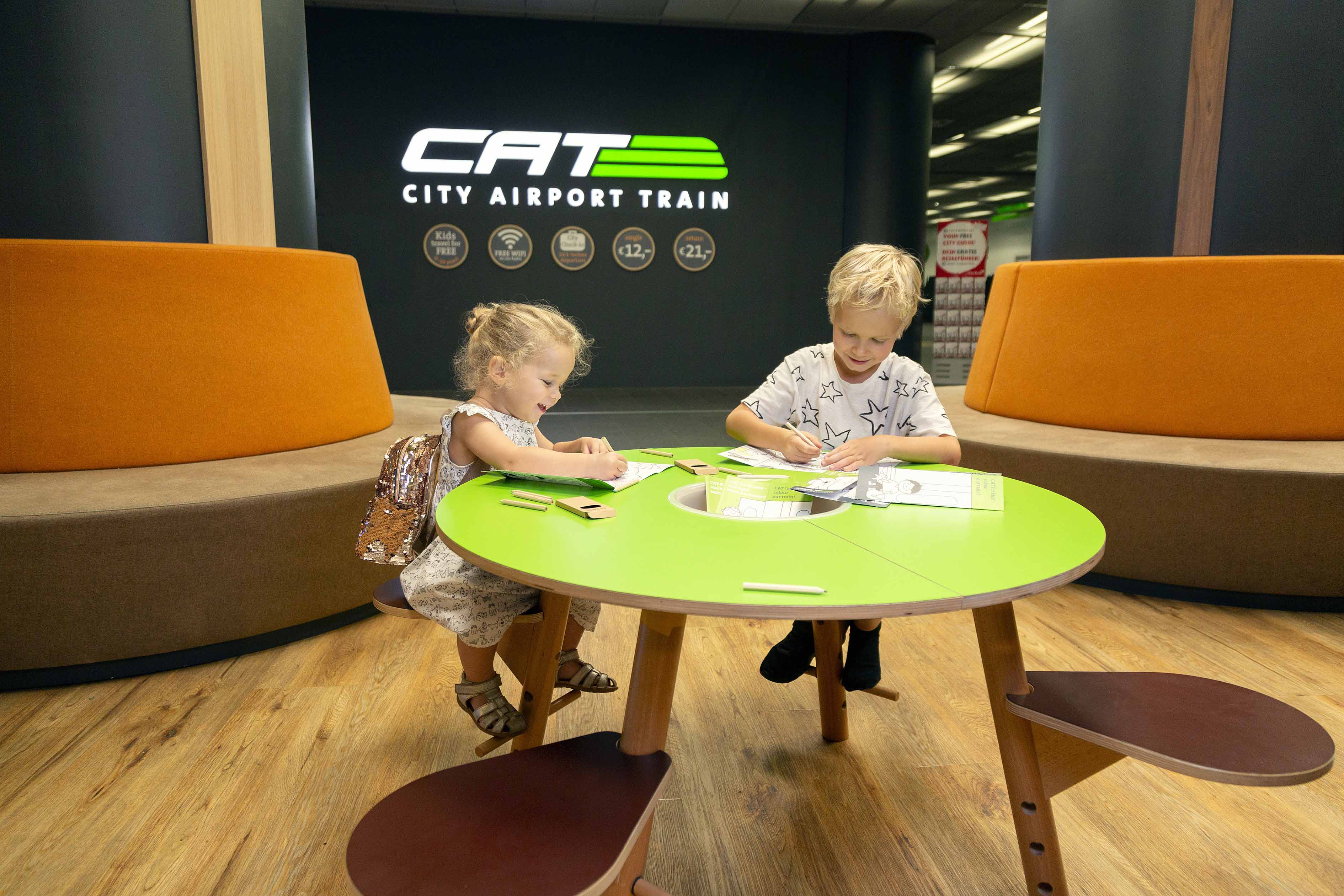 2Kids_travel_fo_free_CAT_Terminal_Wien_Mitte_CAT_Hammerschmid_2